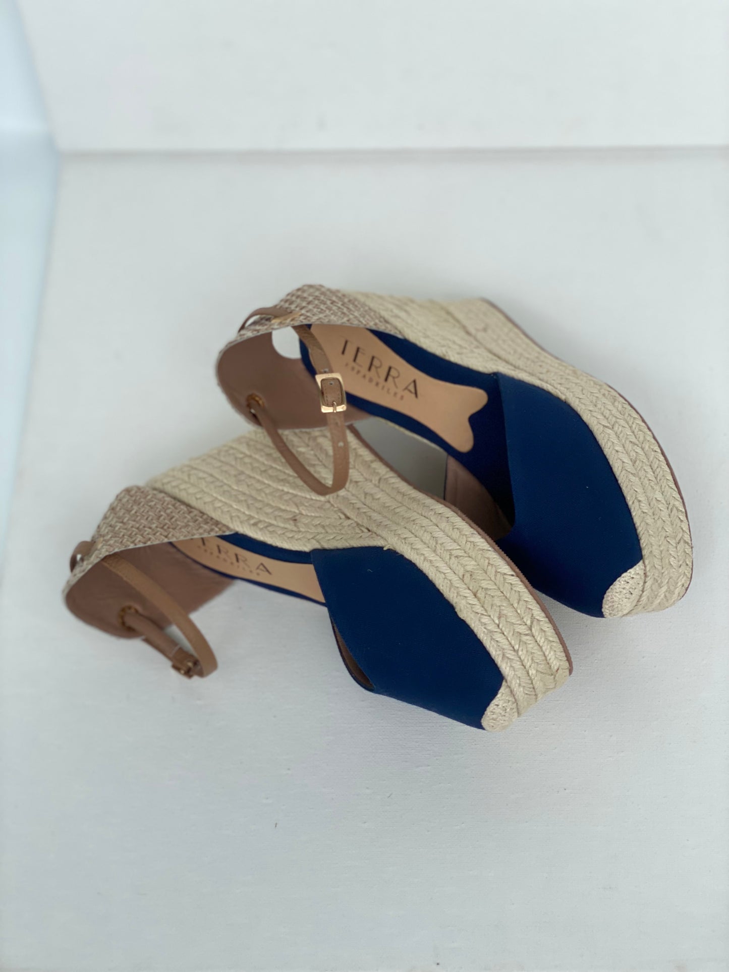 referencia MARIA T AZUL