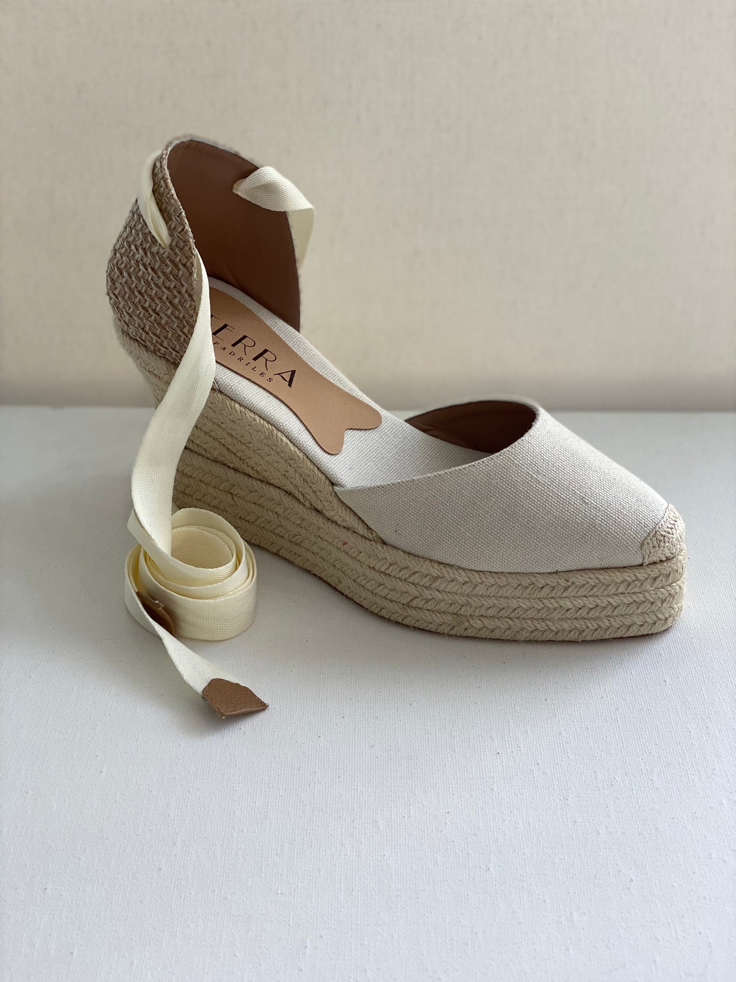 GIO BEIGE