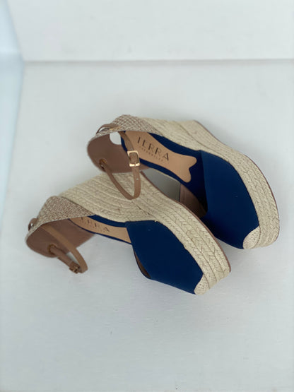 referencia MARIA T AZUL