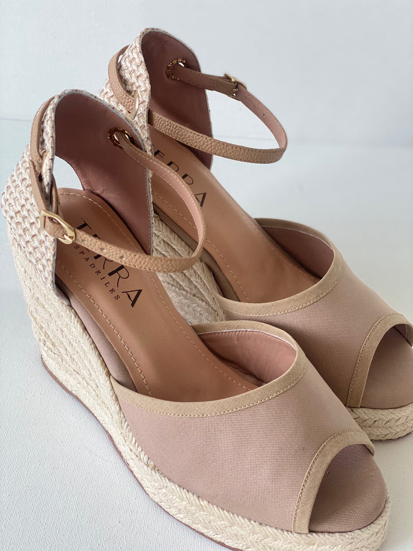 CECI KAKI