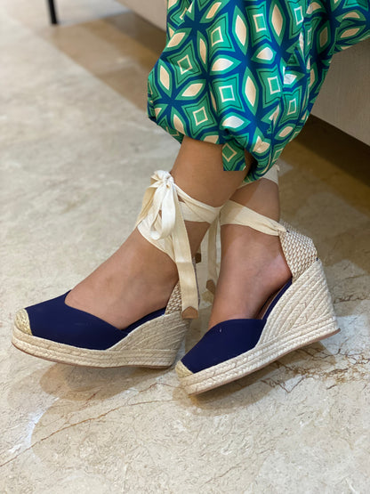 MARÍA AZUL