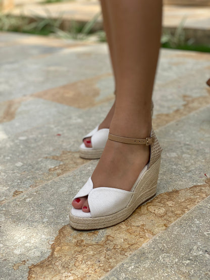 ALICIA BEIGE
