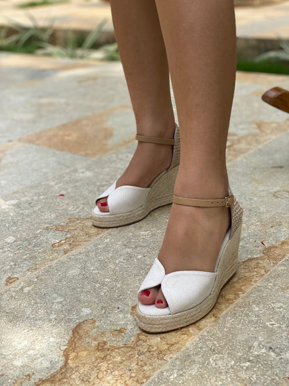 ALICIA BEIGE